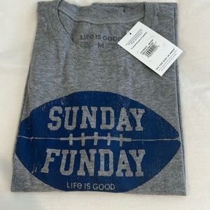 Men’s T-shirt. Size medium.